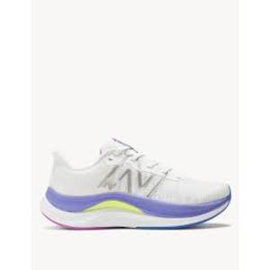 New Balance FuelCell Propel v4 